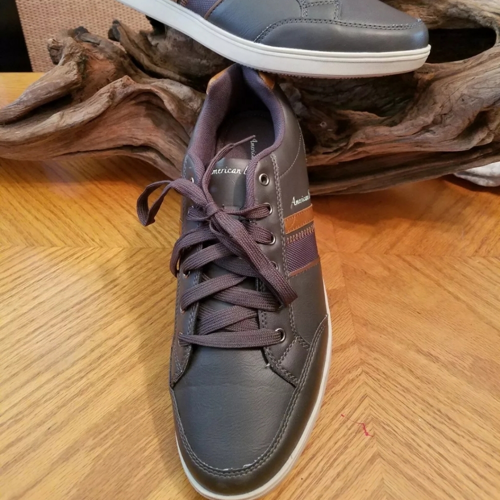 American Eagle Men’s Sneakers Size 10.5 M